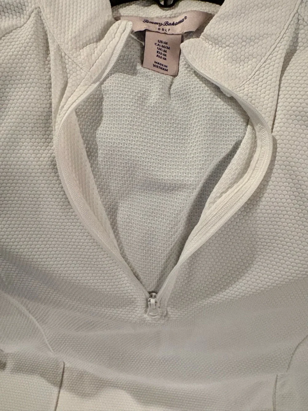 Tommy Bahama White Long-Sleeve Half-Zip Performance Top - Picture 3 of 4